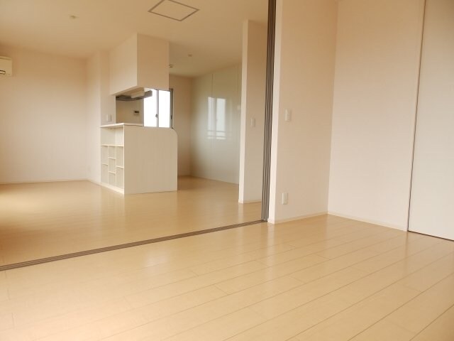 物件内観写真8　(同型参考写真です。)