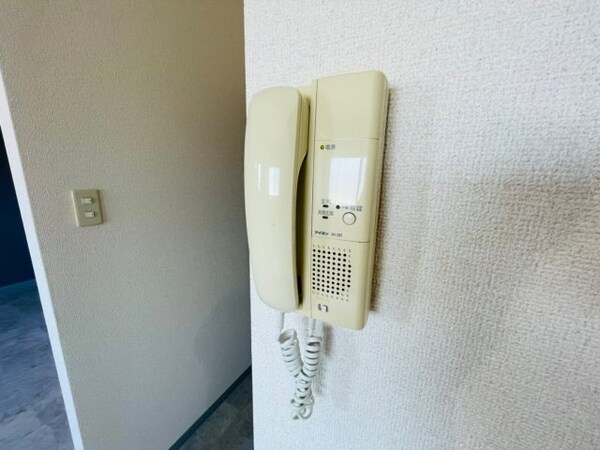 セキュリティ(同型参考写真のため現状優先と致します。)