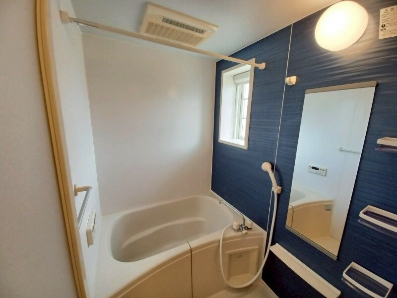 物件内観写真9　(別部屋反転参考写真です。)