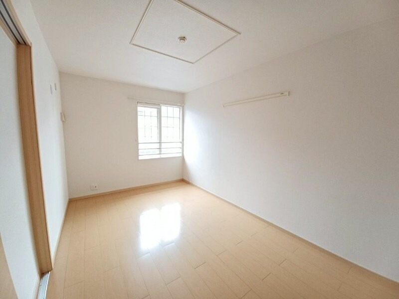 物件内観写真21　(別部屋反転参考写真です。)