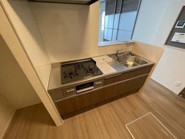 キッチン(同物件別部屋のお写真です。)