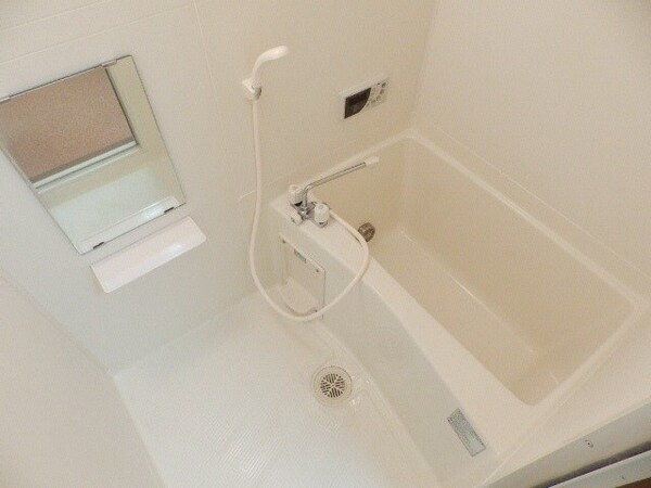バス／シャワールーム等(同型別部屋写真)