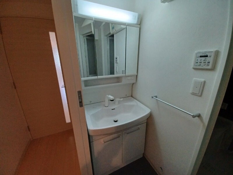 物件内観写真11　(同型参考写真)