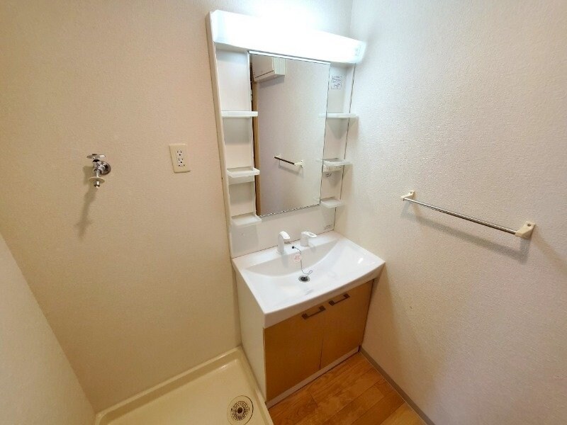 物件内観写真8　(同物件別室写真)