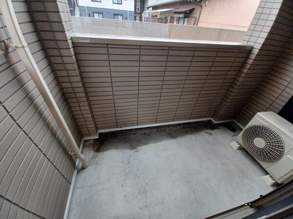 バルコニー(別部屋反転参考写真)