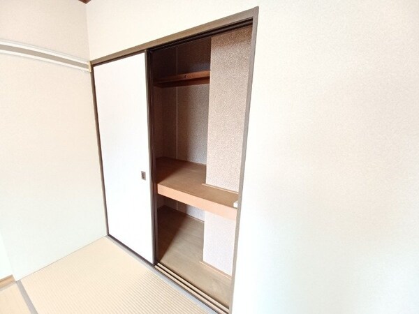 収納(同タイプ別部屋の写真です)