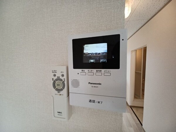 セキュリティ(同型反転参考写真)