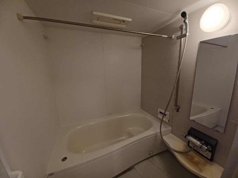 物件内観写真12　(同型反転参考写真)