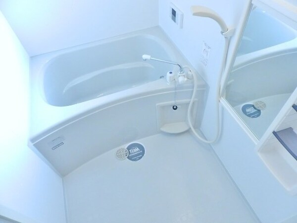 バス／シャワールーム等(同棟同型タイプの写真です)