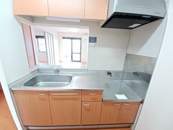 キッチン(同型参考写真)