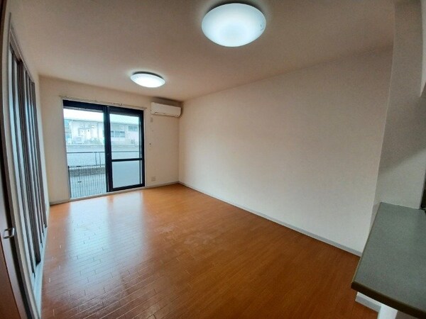 居室・リビング(同型参考写真)