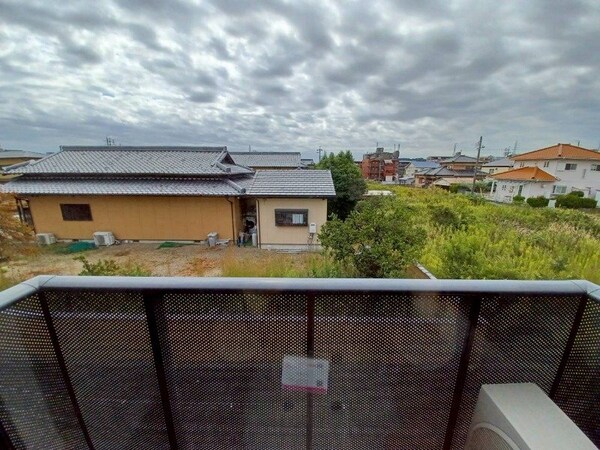 バルコニー(同型参考写真)