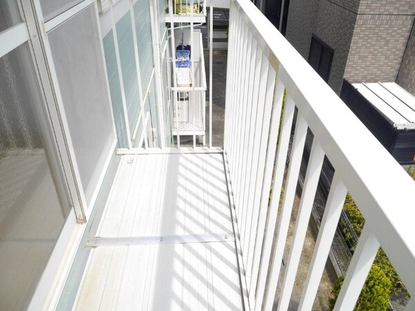 バルコニー(同物件別部屋写真)