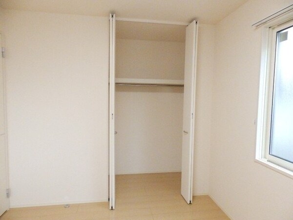 収納(同タイプ部屋写真です。)