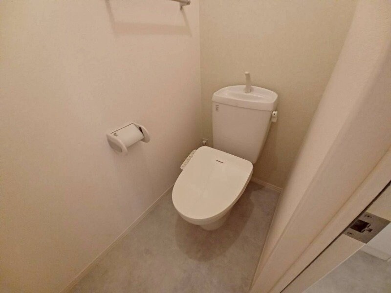 物件内観写真10　(同型参考写真)