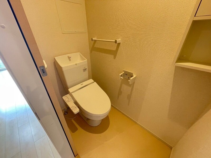 物件内観写真8　(別部屋同型反転タイプ写真です。)