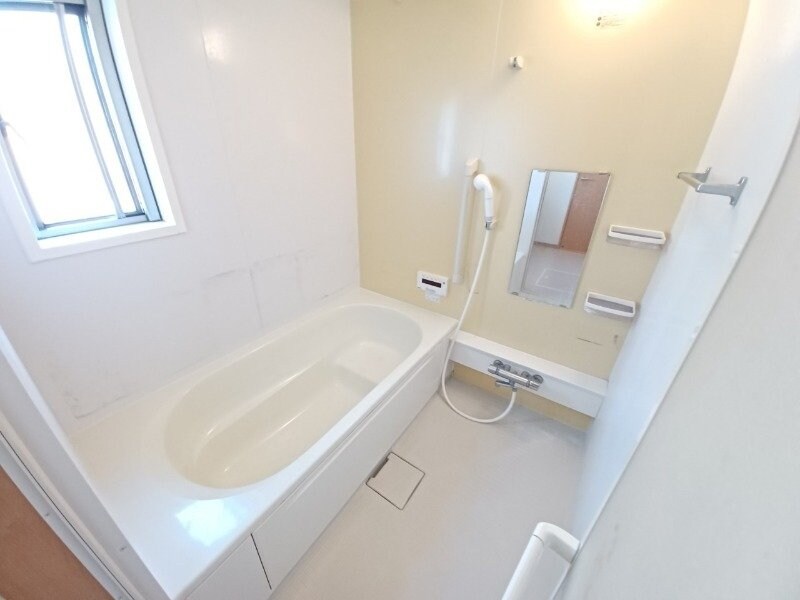 物件内観写真4　(同型参考写真です。)