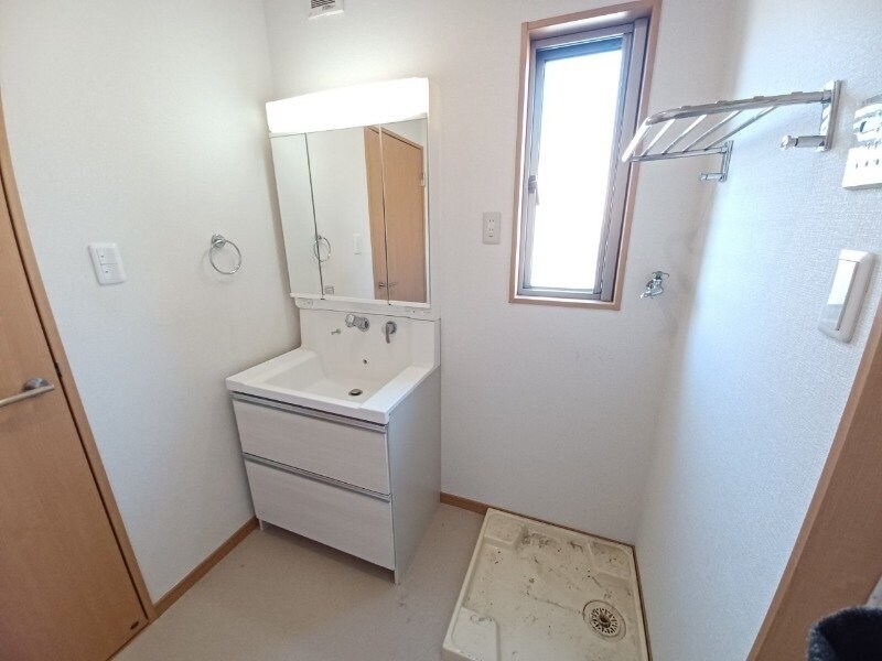 物件内観写真5　(同型参考写真です。)