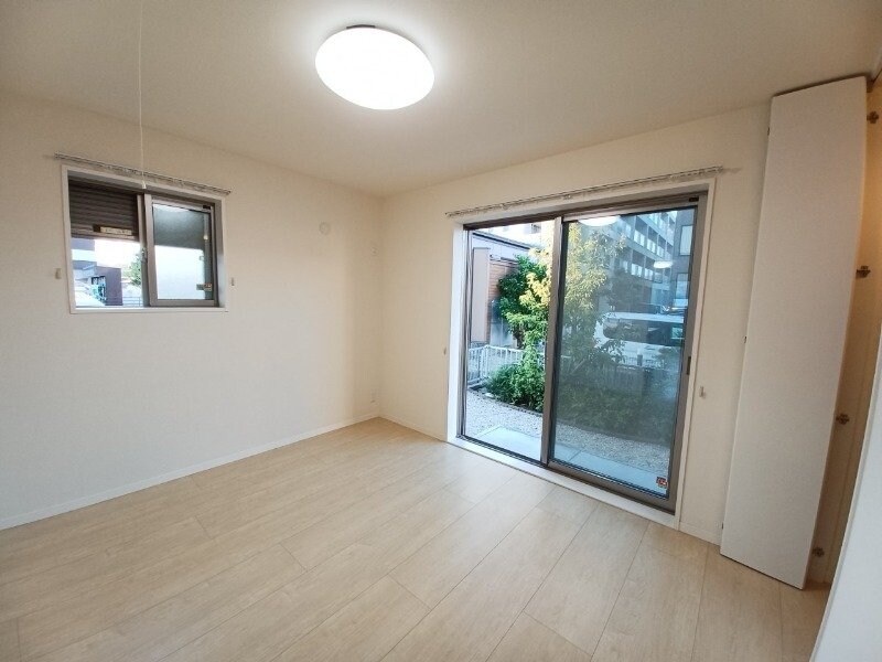 物件内観写真18　(同型参考写真)