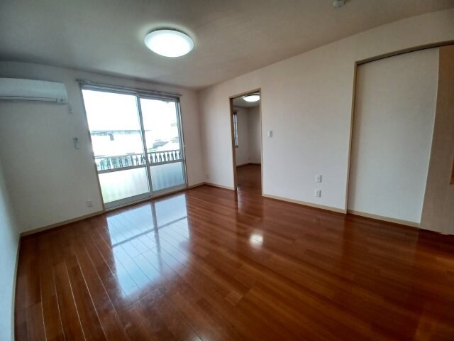 物件内観写真5　(別棟同タイプ参照)