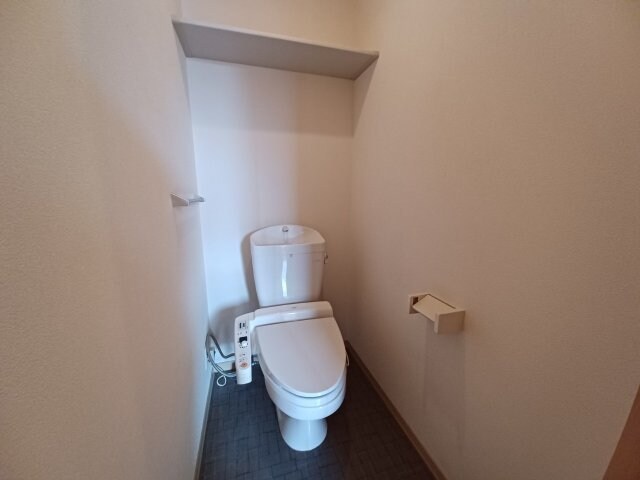 物件内観写真8　(別棟同タイプ参照)