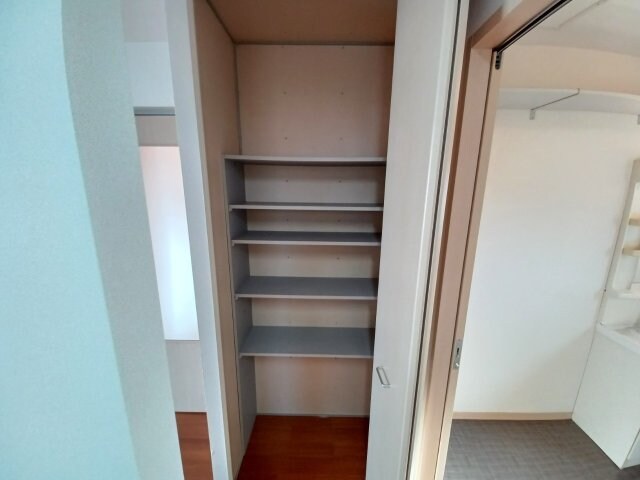 物件内観写真16　(別棟同タイプ参照)