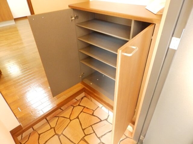 物件内観写真11　(収納)