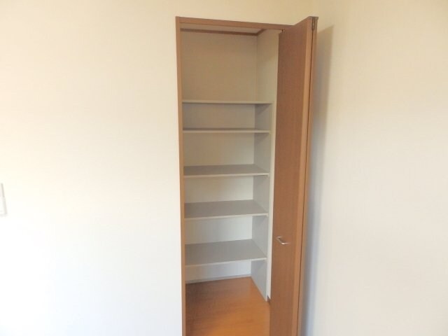 物件内観写真20　(収納)