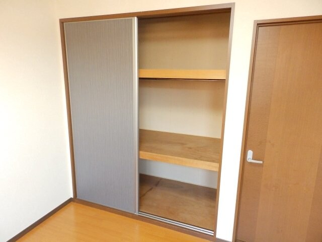 物件内観写真21　(収納)