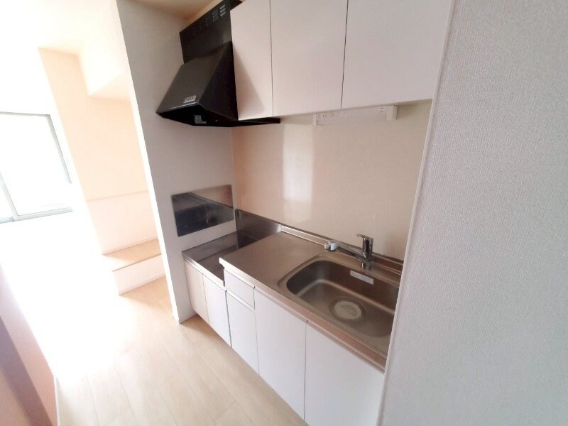 物件内観写真8　(同物件別室反転タイプ)