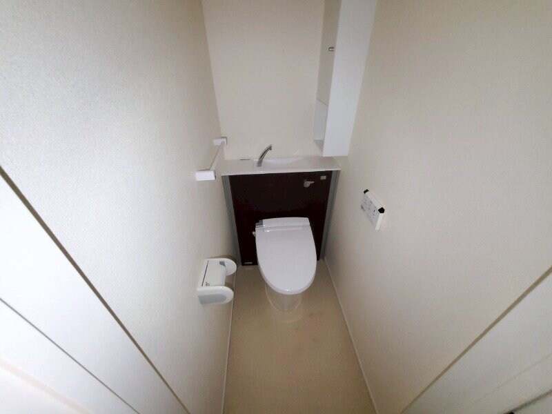 物件内観写真11　(同物件別室反転タイプ)