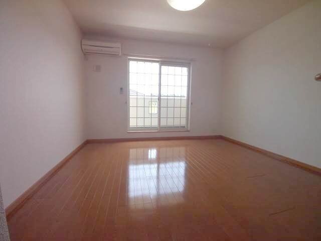 物件内観写真5　(居室・リビング)