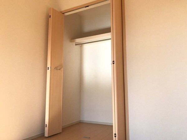 収納(同物件別部屋参考写真です。)