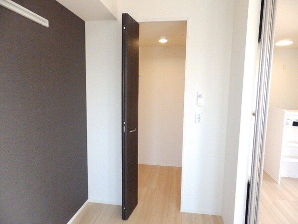 収納(同物件別部屋参考写真です。)