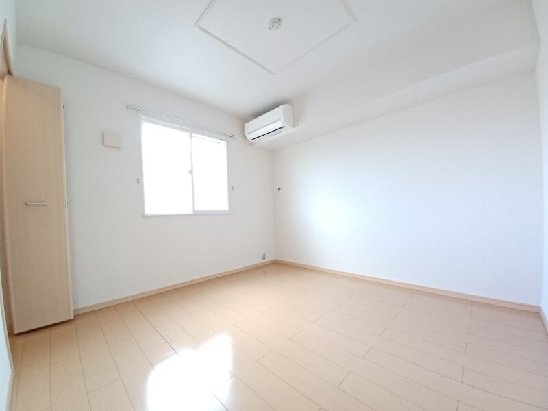 物件内観写真11　(同型反転タイプ)