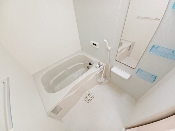 バス／シャワールーム等(同型参考写真)
