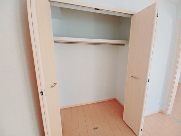 収納(同型参考写真)