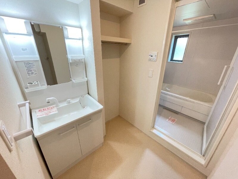 物件内観写真10　(同型参考写真)