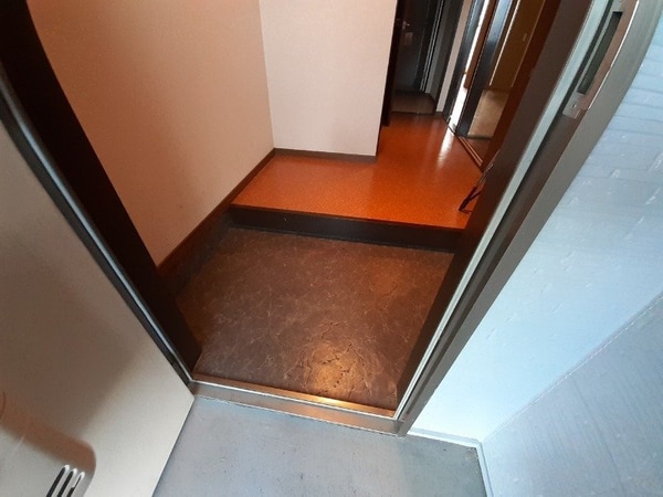 玄関(同物件別部屋タイプ)
