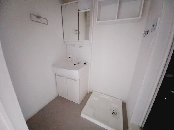 洗面所(同物件別部屋参考写真)