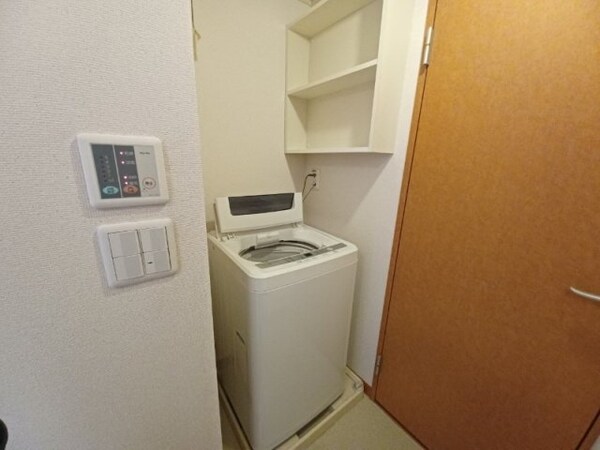 洗面所(同型別室の写真です。)