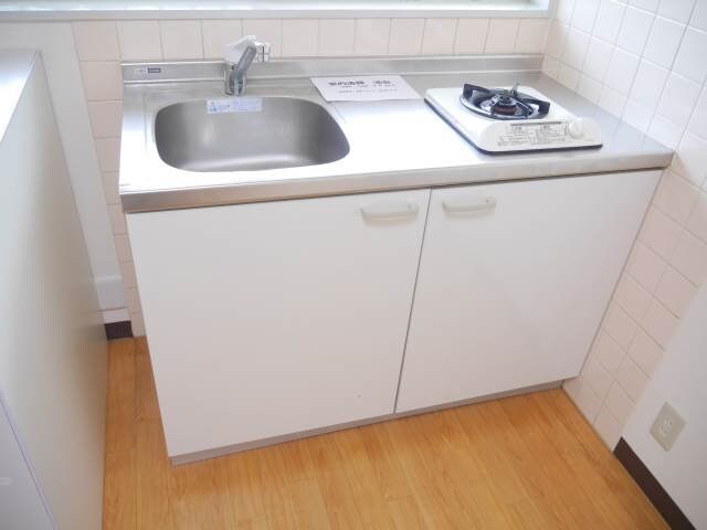 物件内観写真7　(キッチン別部屋の写真です)