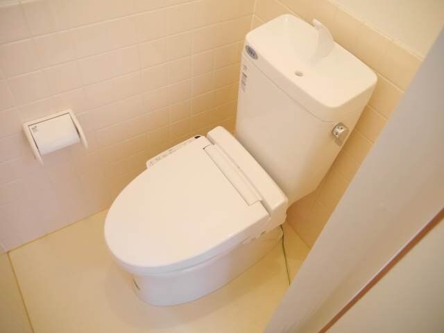 物件内観写真10　(トイレ別部屋の写真です)