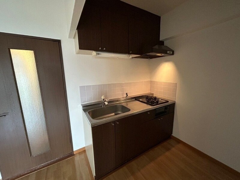 物件内観写真5　(同物件別部屋の物です。)