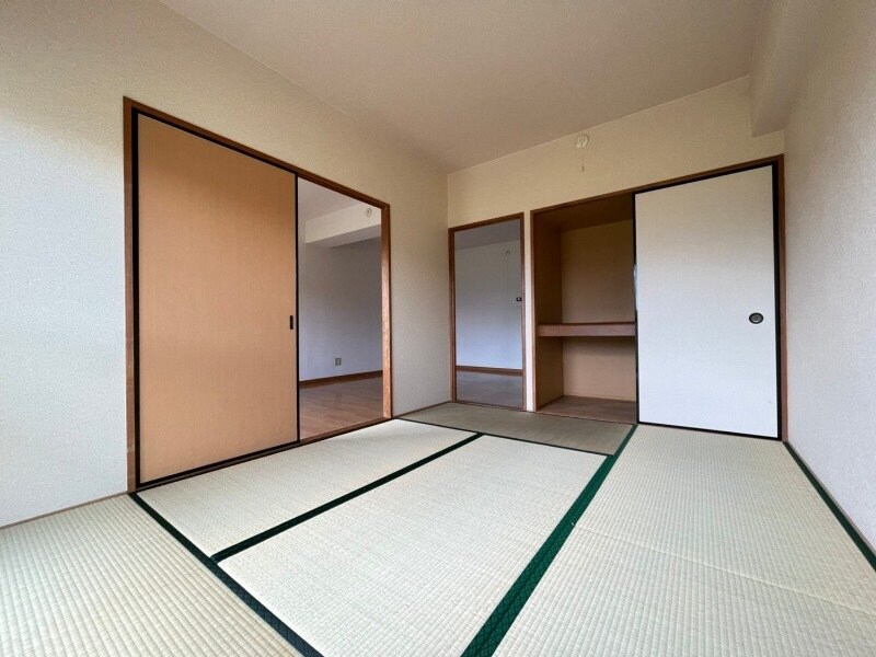 物件内観写真14　(同物件別部屋の物です。)