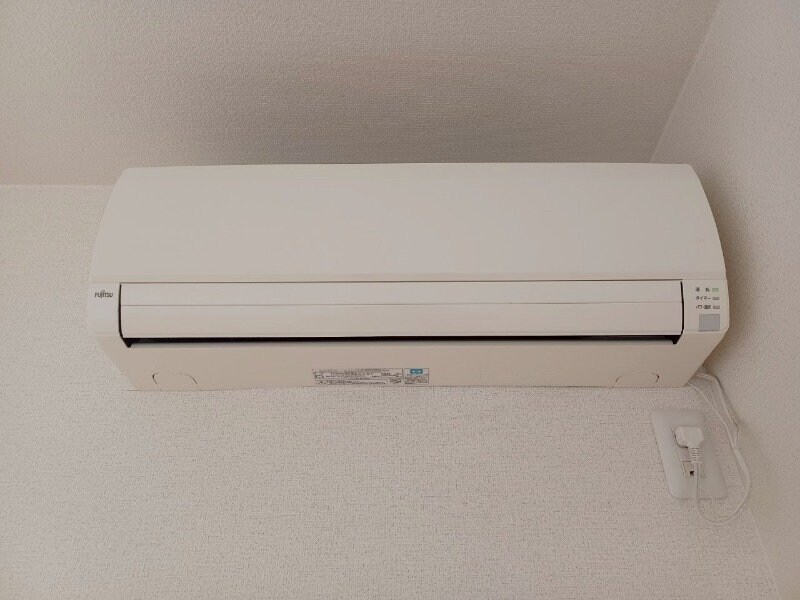 物件内観写真17　(別部屋反転参考写真です。)