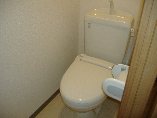 物件内観写真8　(トイレ)