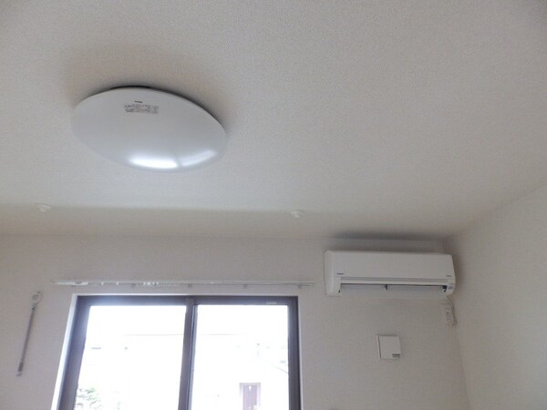 その他設備(同タイプ部屋写真です。)