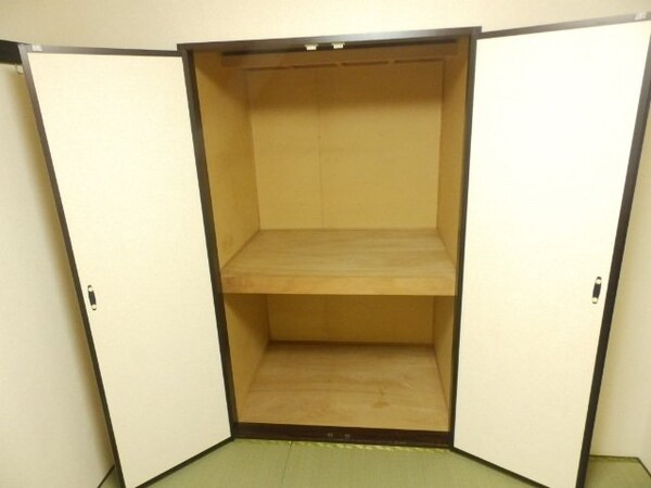 収納(同型のお部屋の写真です)
