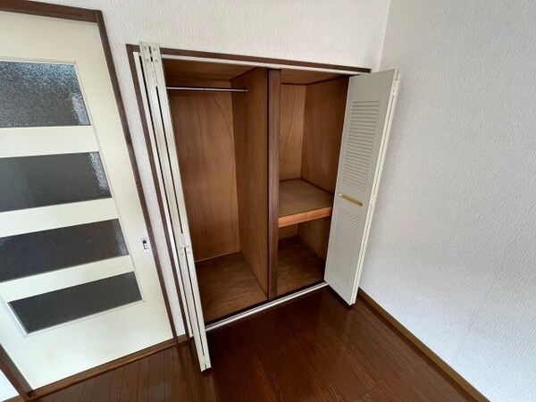 収納(同型参考写真)